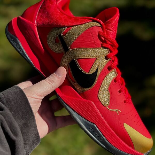 Kobe 8 chinese new year shop